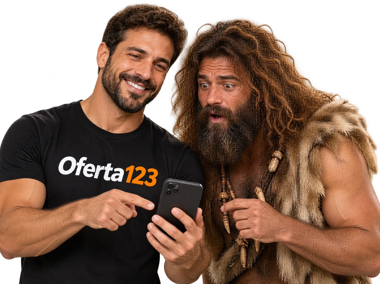 O especialista da Oferta123 mostra o celular ao homem das cavernas